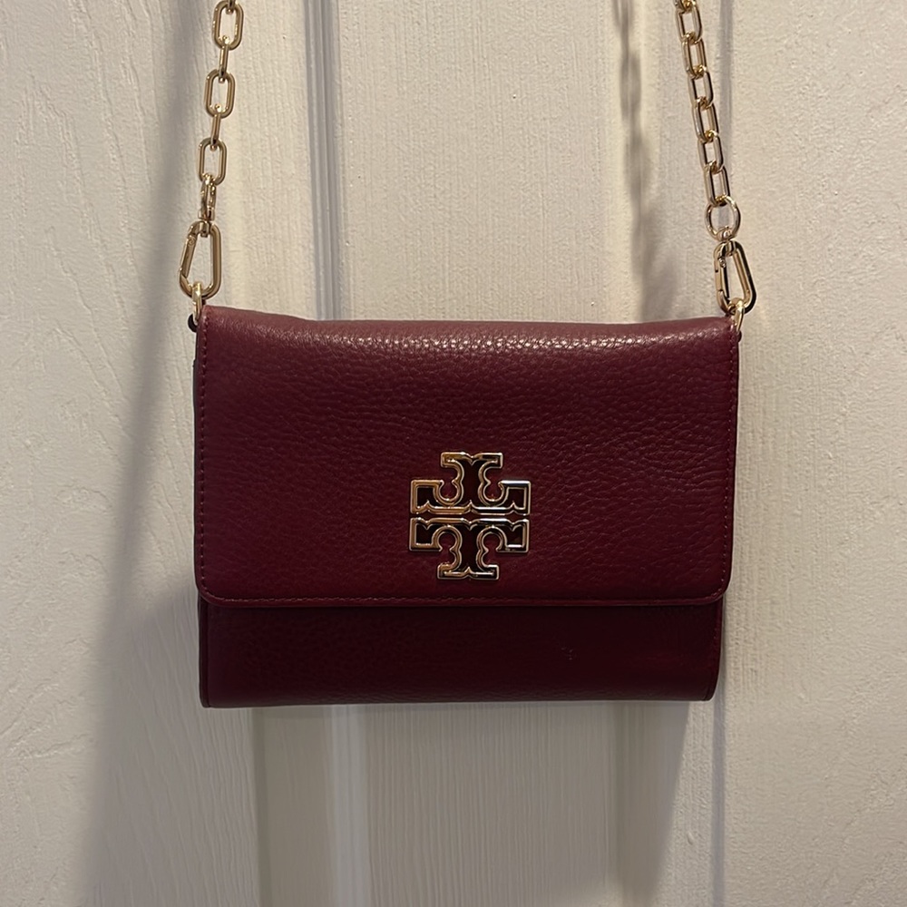 Tory Burch Britton Chain Wallet Crossbody Bag